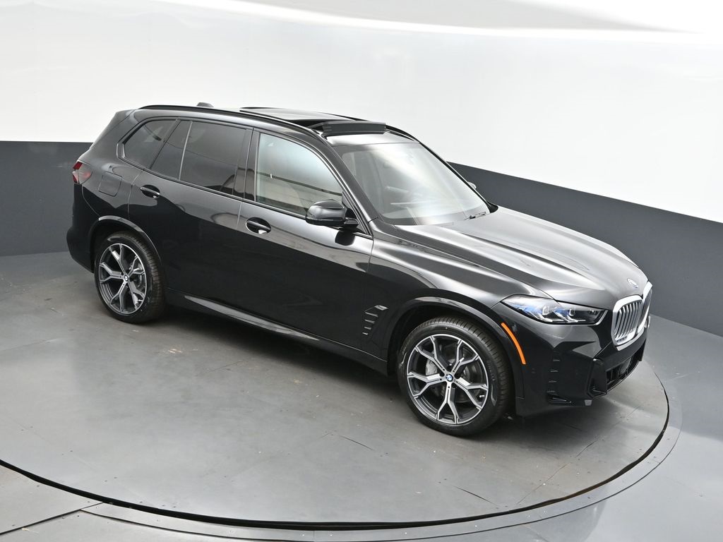 New 2026  BMW xDrive50e image 1