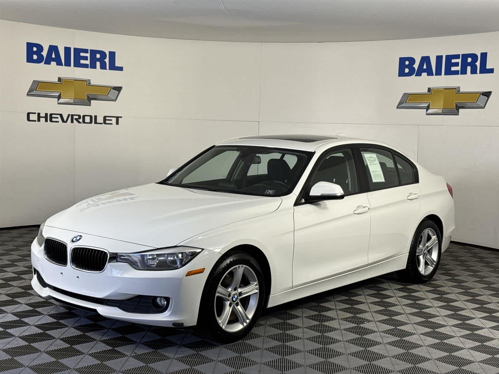 2014 BMW 3 Series 320i's photo