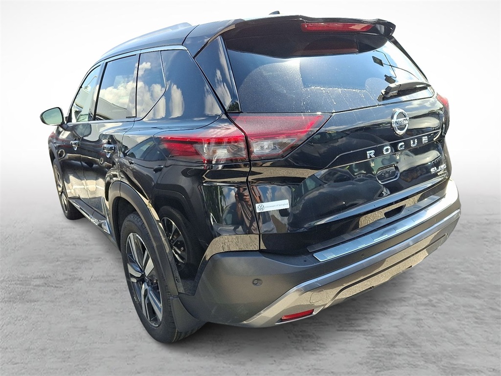 2022 Nissan Rogue SL photo 4