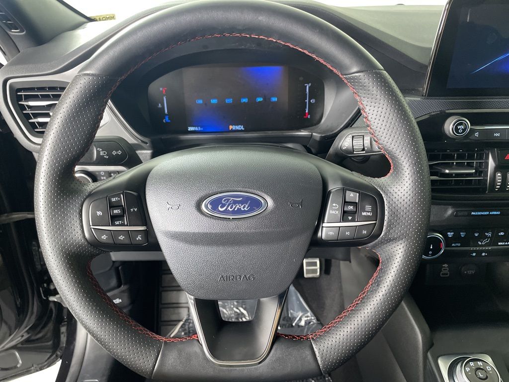 2024 Ford Escape ST-Line photo 24