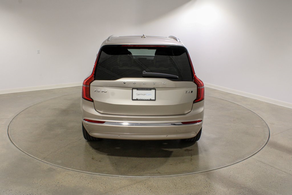 2026 Volvo XC90 Plus photo 3