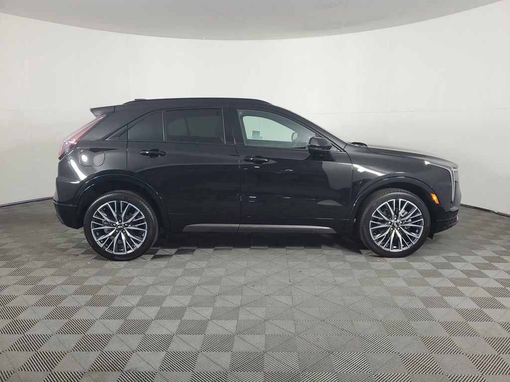 2024 Cadillac XT4 Sport photo 3