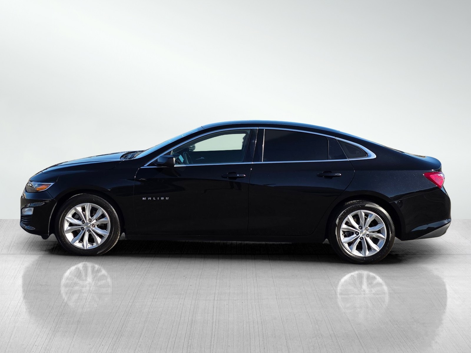 2021 Chevrolet Malibu 1LT photo 4