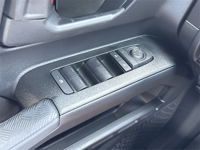 2025 Toyota 4Runner SR5 photo 17