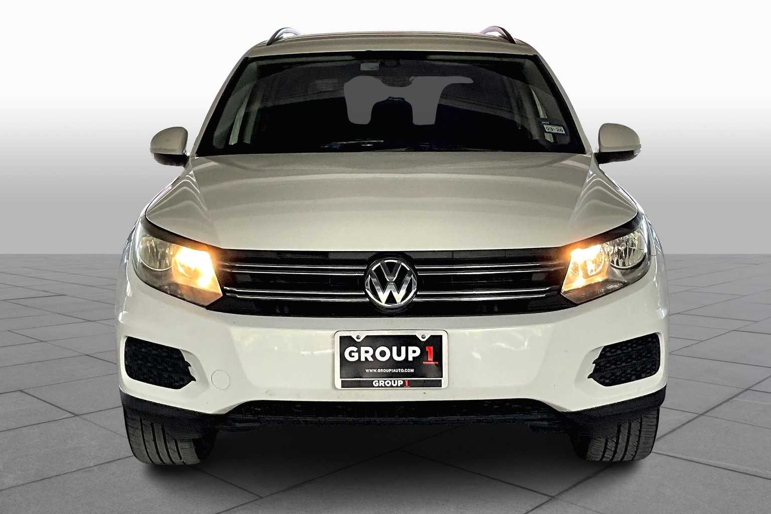 2017 Volkswagen Tiguan S Limited photo 3