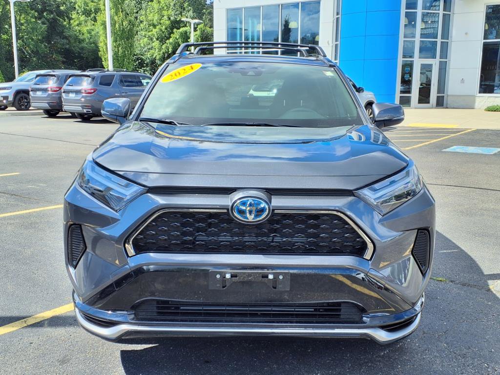 2024 Toyota RAV4 Prime SE photo 2