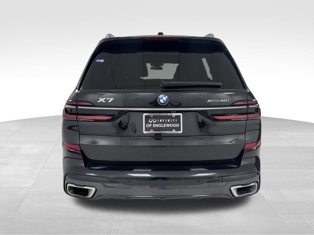 2023 Bmw X7 xDrive40i photo 2