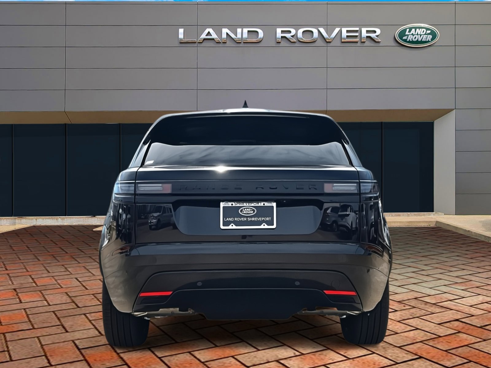 2025 Land Rover Range Rover Velar SE photo 4