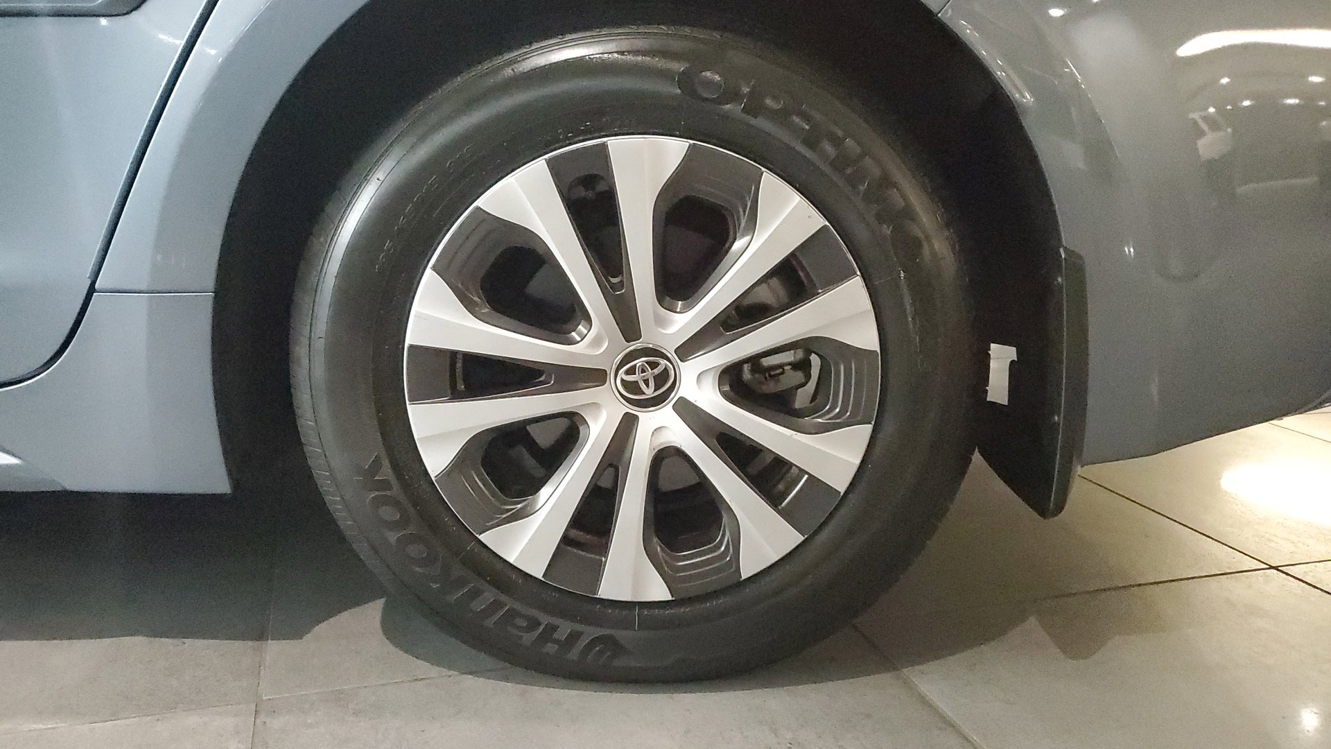 2022 Toyota Corolla Hybrid LE photo 7