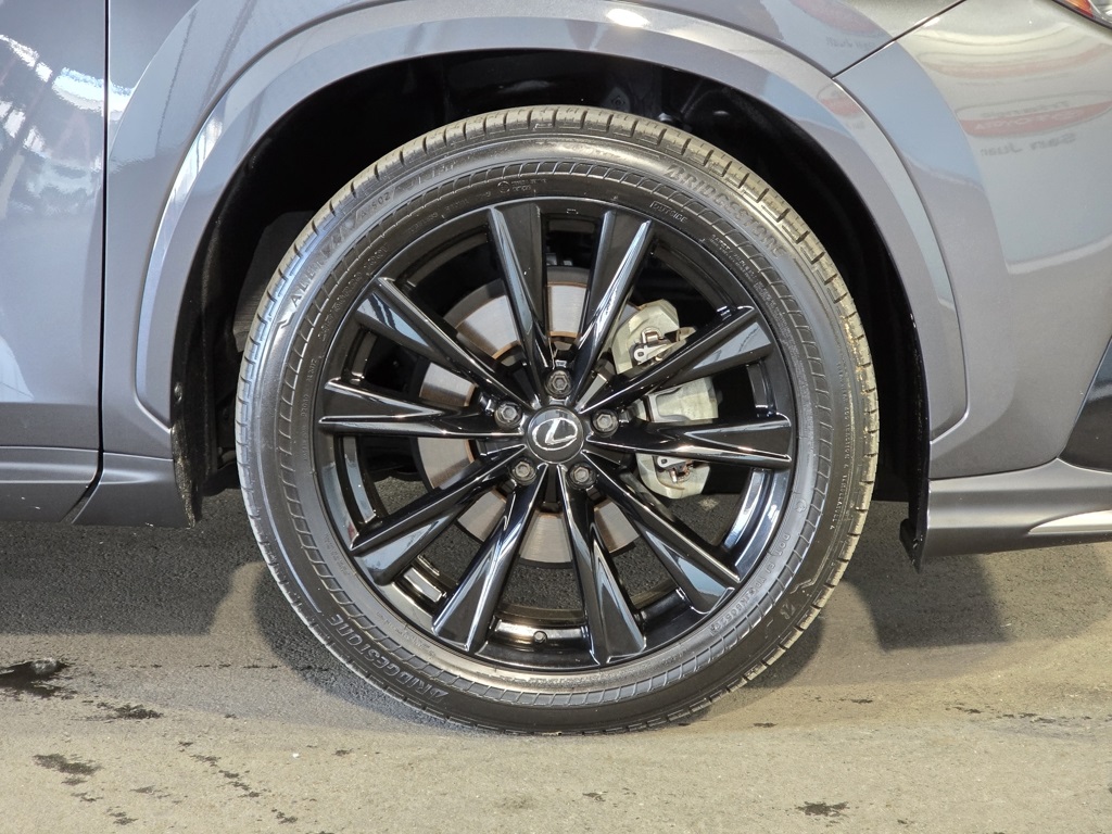 2024 Lexus NX 350 F SPORT Handling photo 4