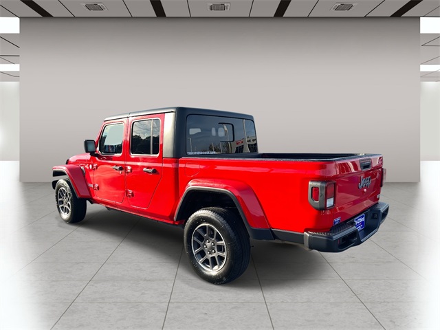 2023 Jeep Gladiator Overland photo 7