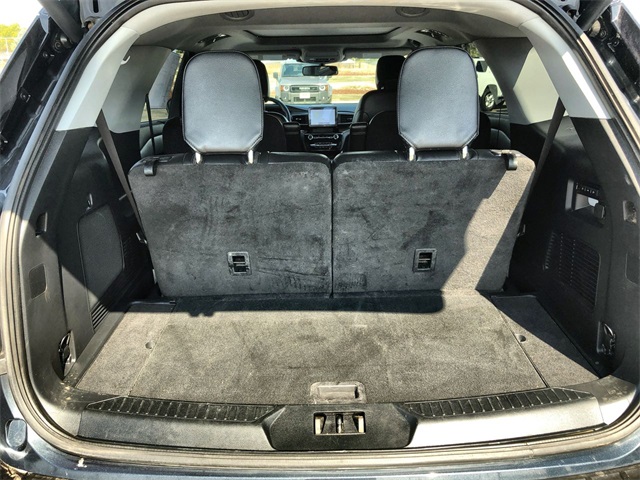 2023 Ford Explorer Limited photo 16