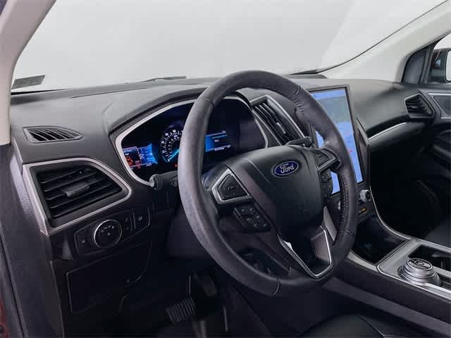 2021 Ford Edge SEL photo 10