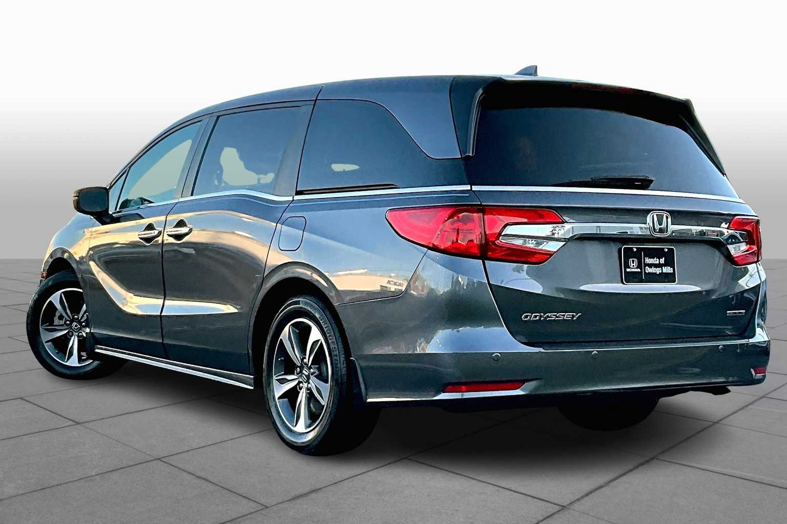 2019 Honda Odyssey Touring photo 11