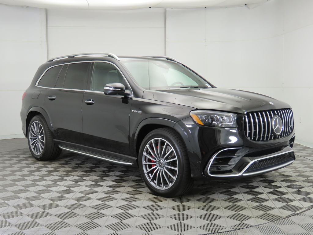 2025 Mercedes Benz GLS 63 AMG 4MATIC photo 3