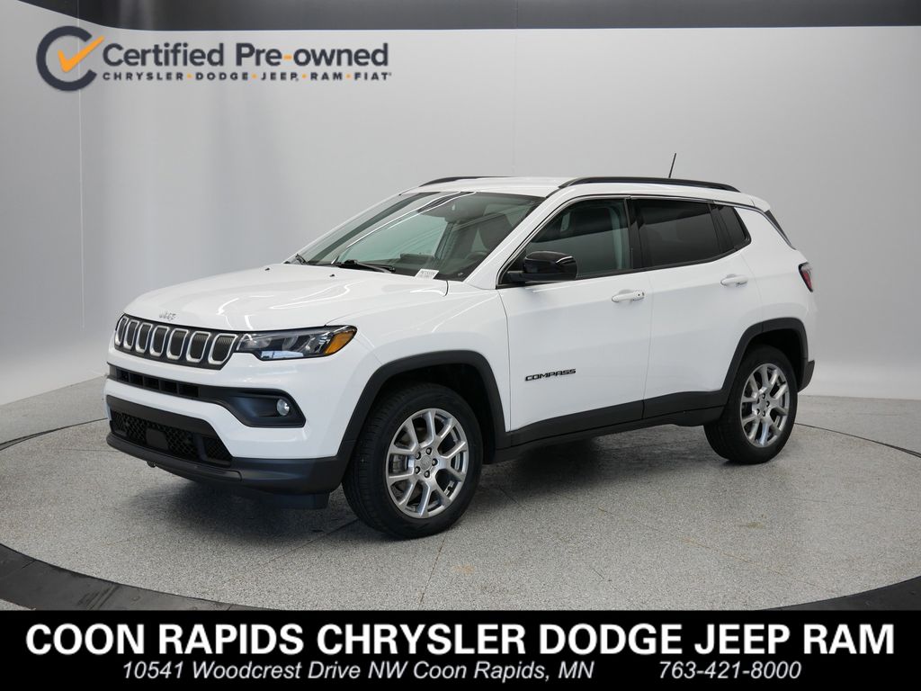Used 2022 Jeep Compass Latitude Lux with VIN 3C4NJDFB0NT153006 for sale in Coon Rapids, Minnesota