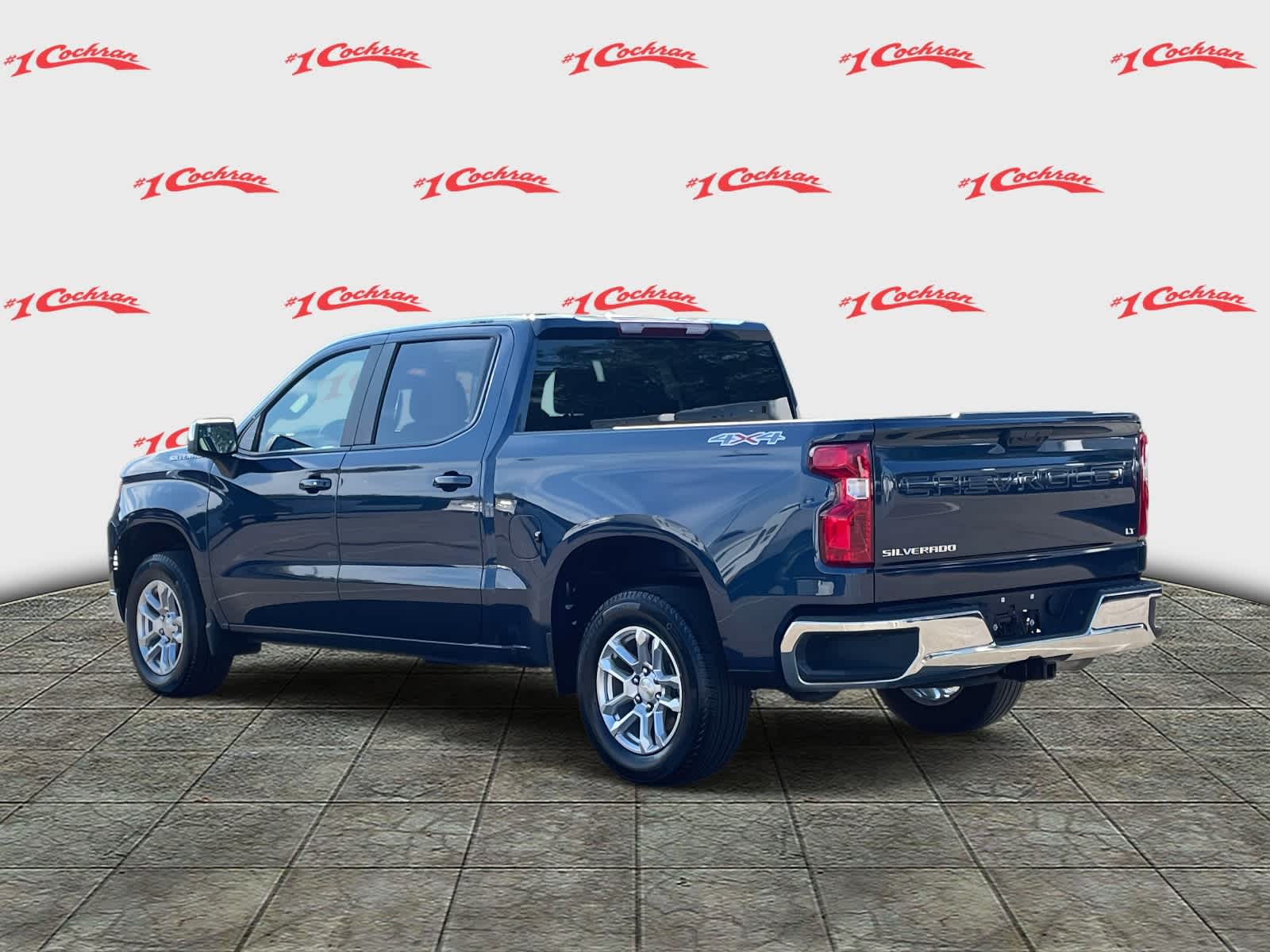 2023 Chevrolet Silverado 1500 LT photo 4