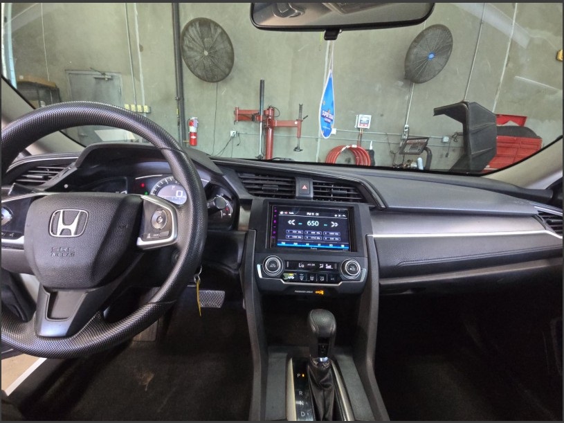 2017 Honda Civic LX photo 18