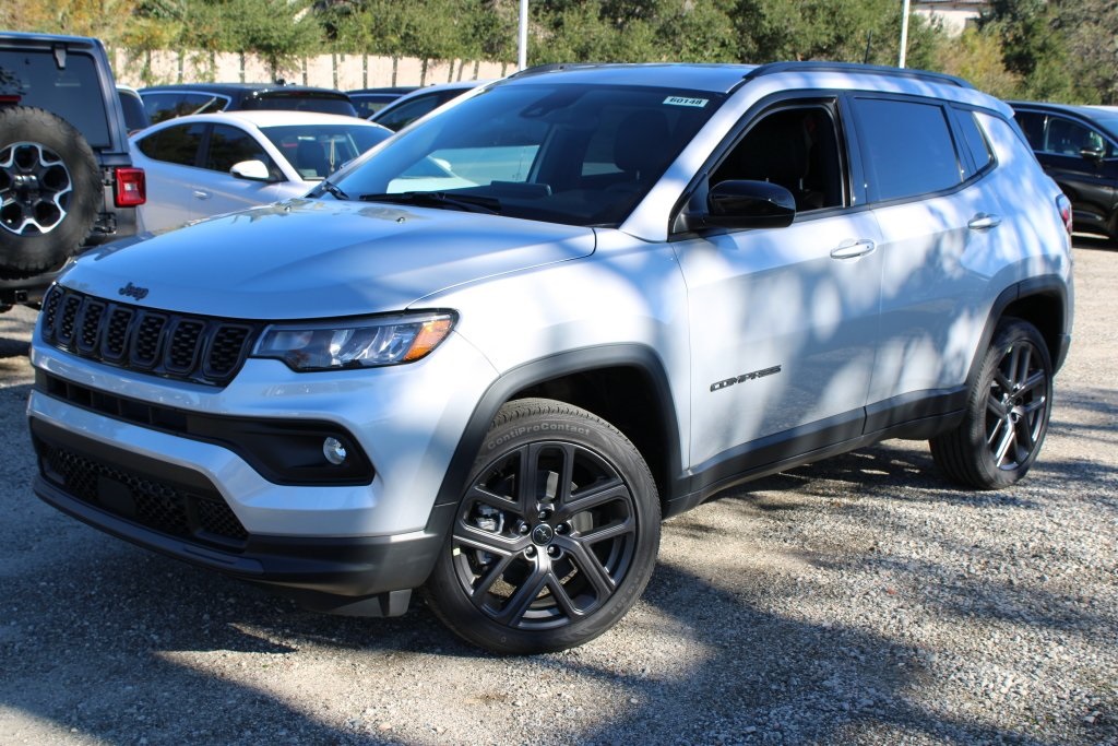 2026 Jeep Compass Altitude's photo