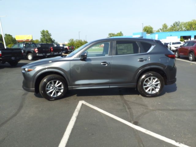 2025 Mazda CX-5 2.5 S Preferred photo 3