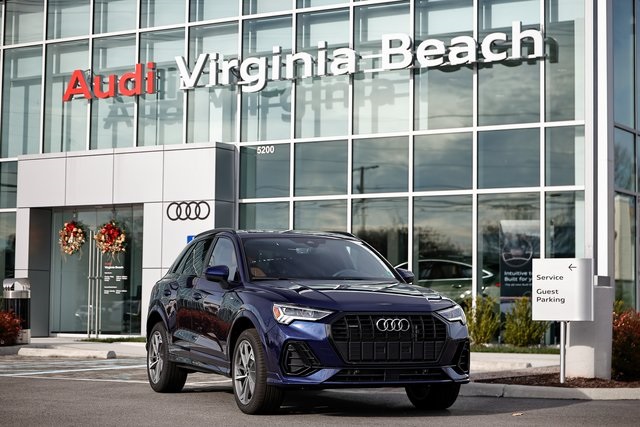 2025 Audi Q3 S Line Premium's photo