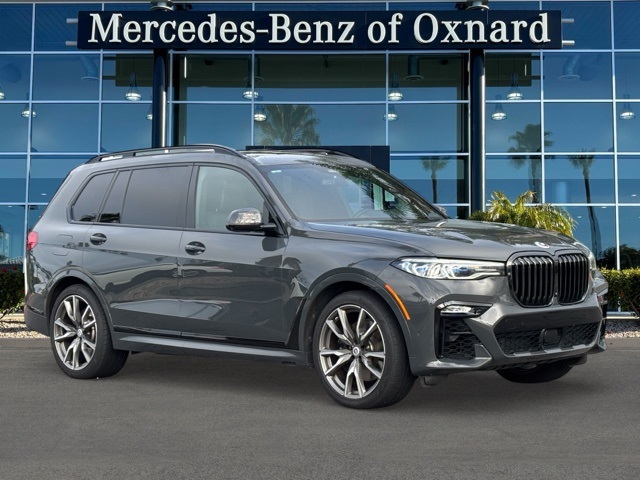 2022 BMW X7 M50i's photo