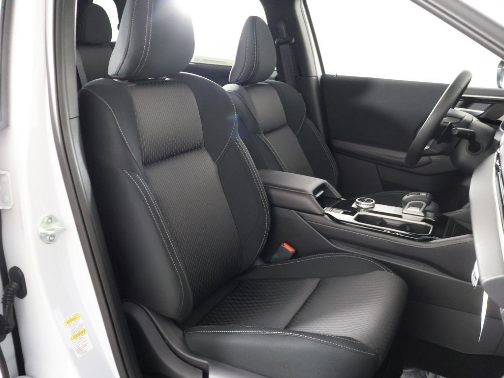 2025 Mitsubishi Outlander ES photo 27