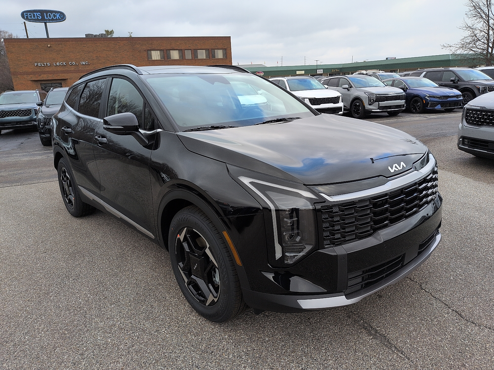 2026 Kia Sportage EX's photo