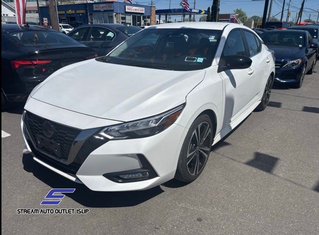 2023 Nissan Sentra SR photo 3