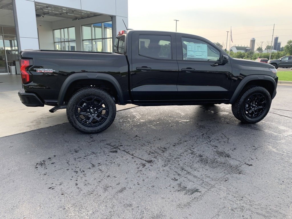 2026 Chevrolet Colorado Trail Boss photo 8