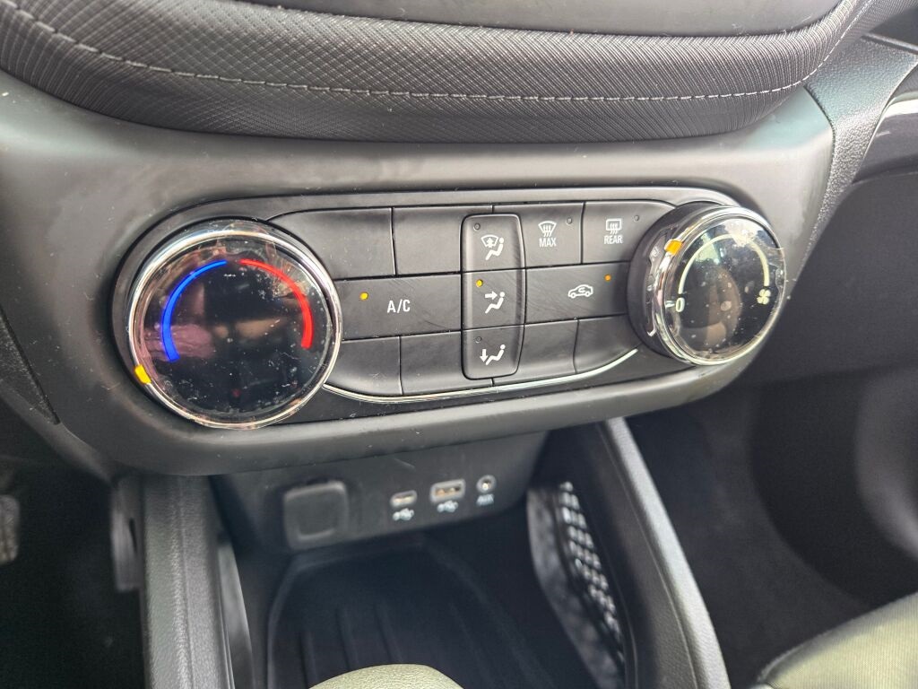 2021 Chevrolet Trailblazer LS photo 19