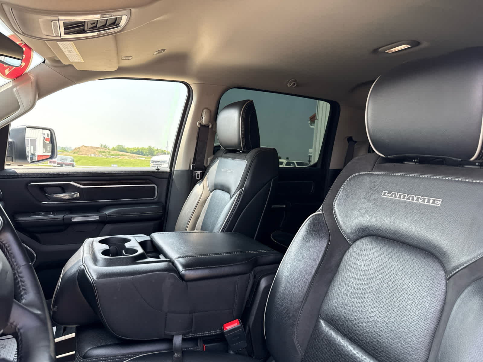 2022 Ram 1500 Laramie photo 23