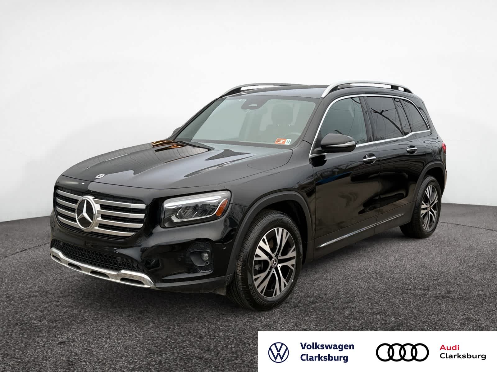 2024 Mercedes-Benz GLB Base's photo