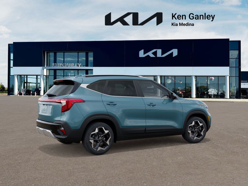 2026 Kia Seltos EX photo 6