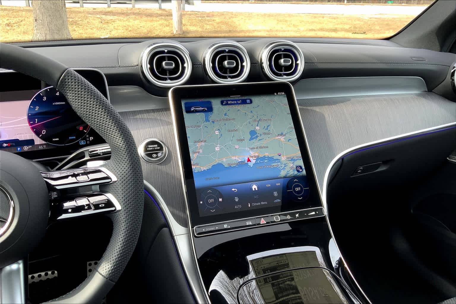 2025 Mercedes Benz GLC 300 4MATIC photo 5