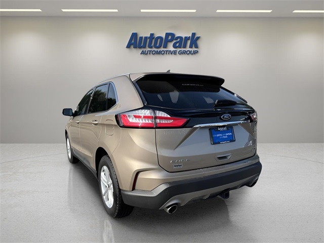 2020 Ford Edge SEL photo 5