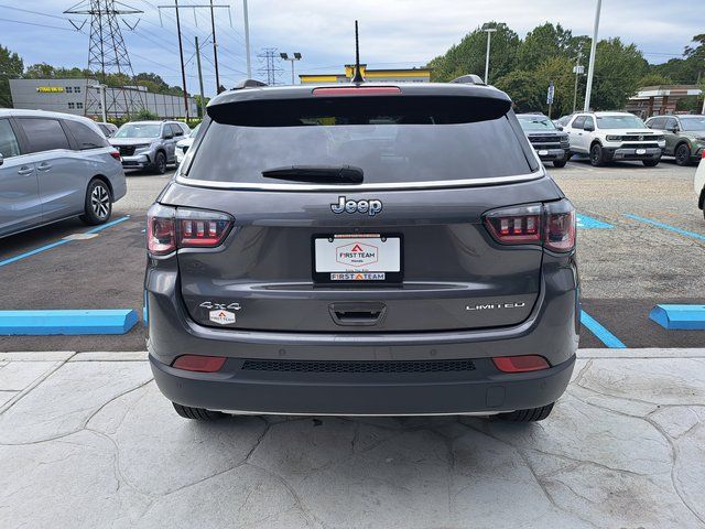 2023 Jeep Compass Limited photo 2