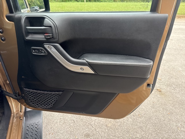 2015 Jeep Wrangler Freedom photo 10