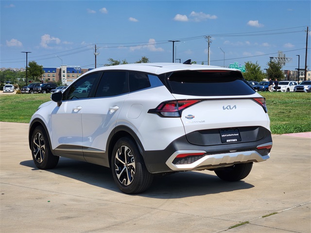 2023 Kia Sportage EX photo 4