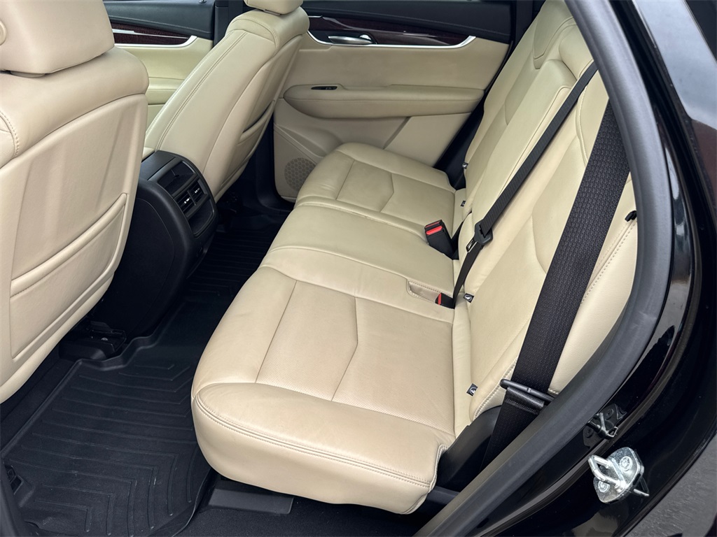 2018 Cadillac XT5 Luxury photo 21
