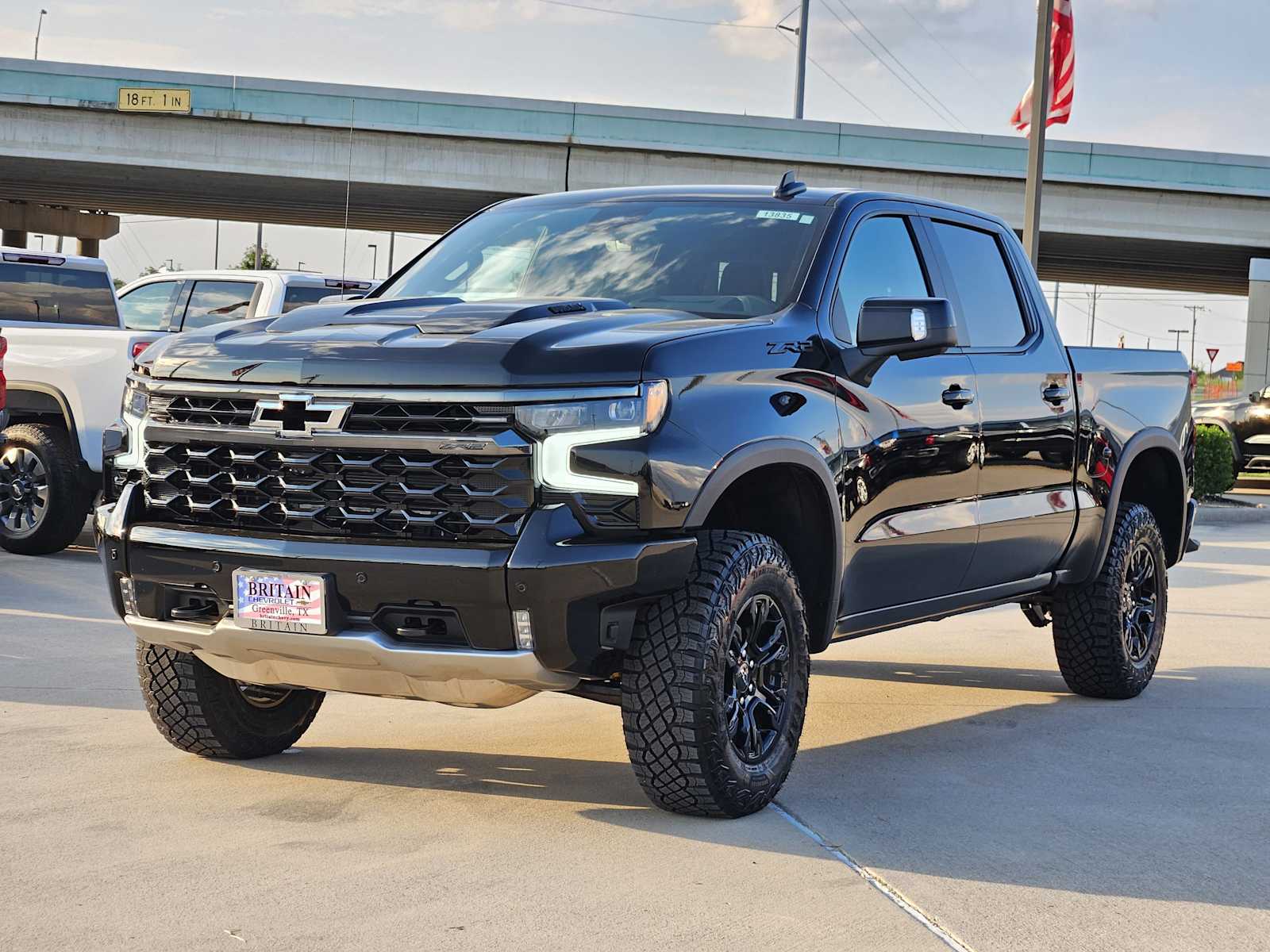 2026 Chevrolet Silverado 1500 ZR2 photo 2