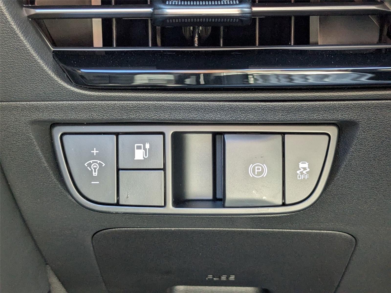 2025 Kia EV6 Light photo 17