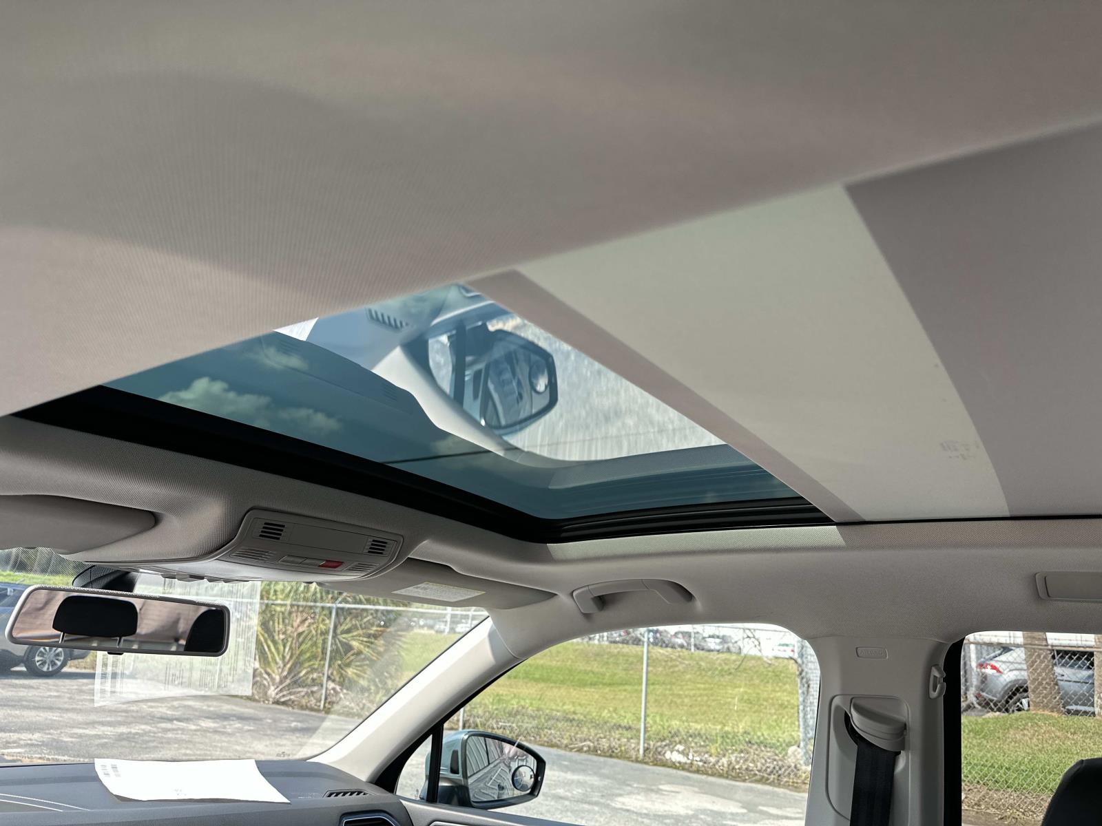 2020 Volkswagen Tiguan SE photo 8