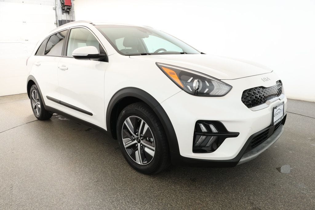 2022 Kia Niro EX Premium photo 2