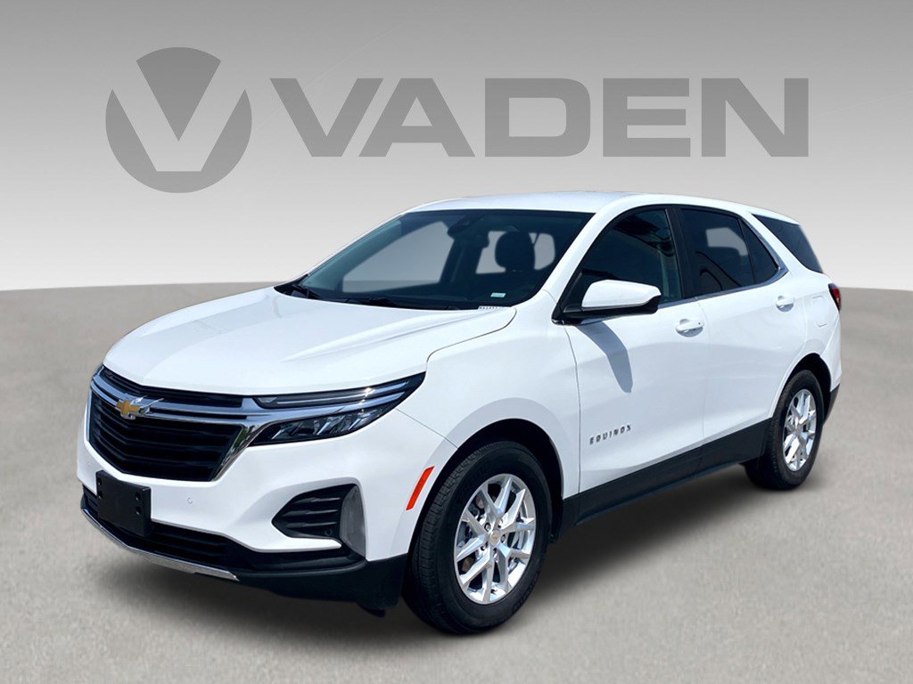 2024 Chevrolet Equinox LT photo 3