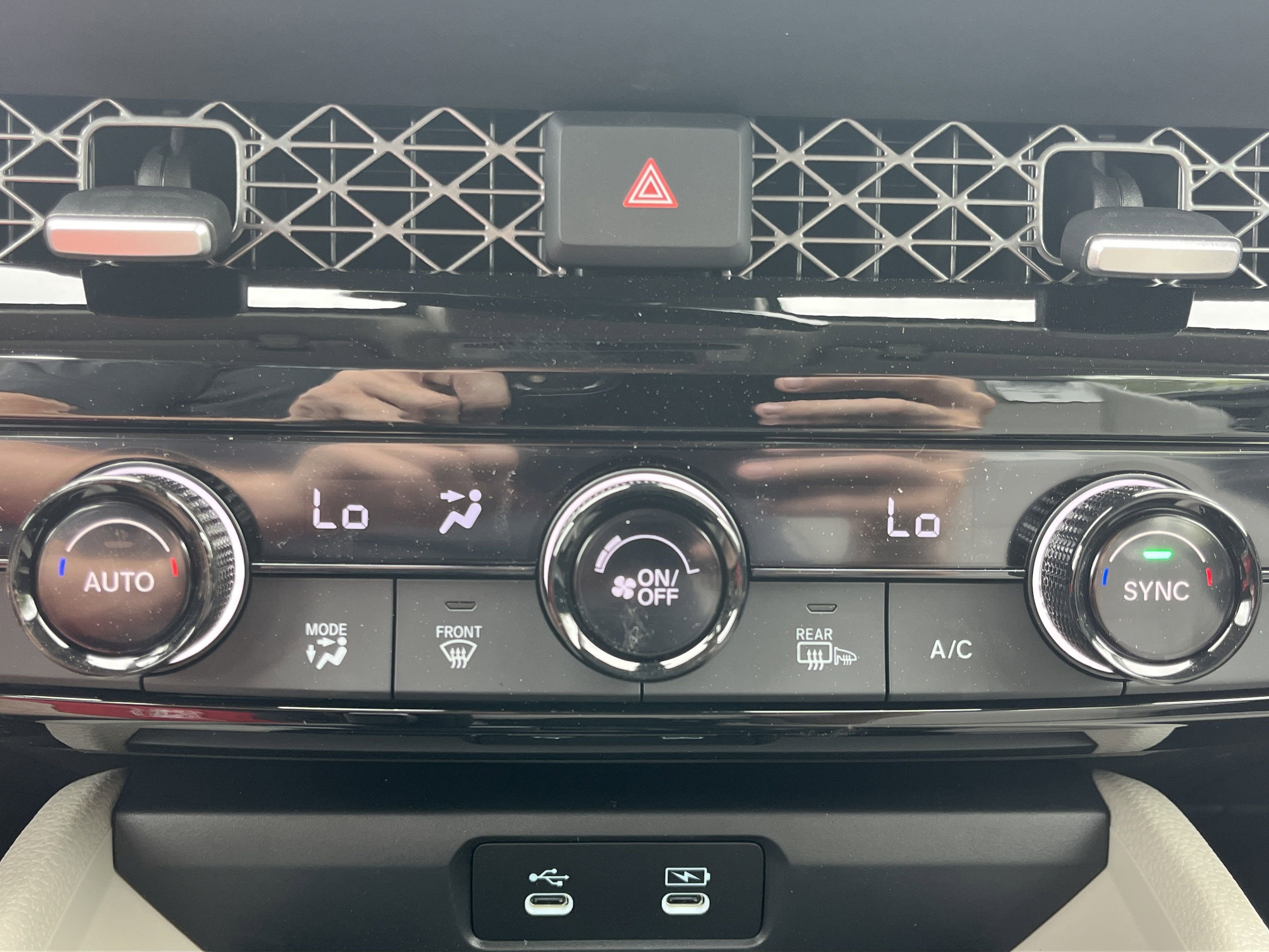 2025 Honda Accord Hybrid EX-L photo 4