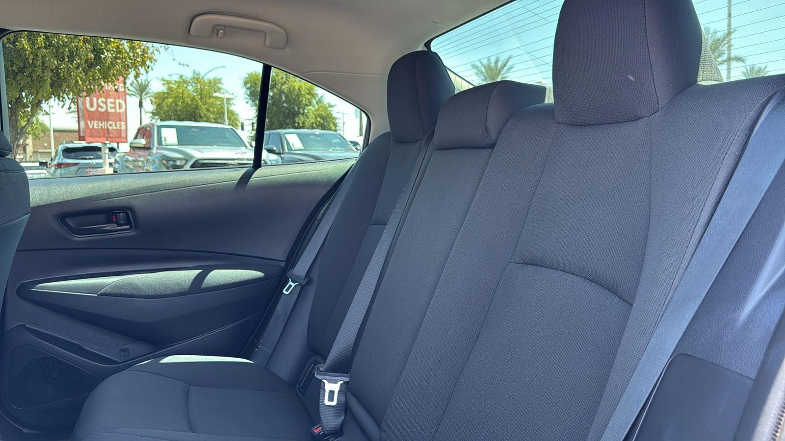 2025 Toyota Corolla LE photo 23