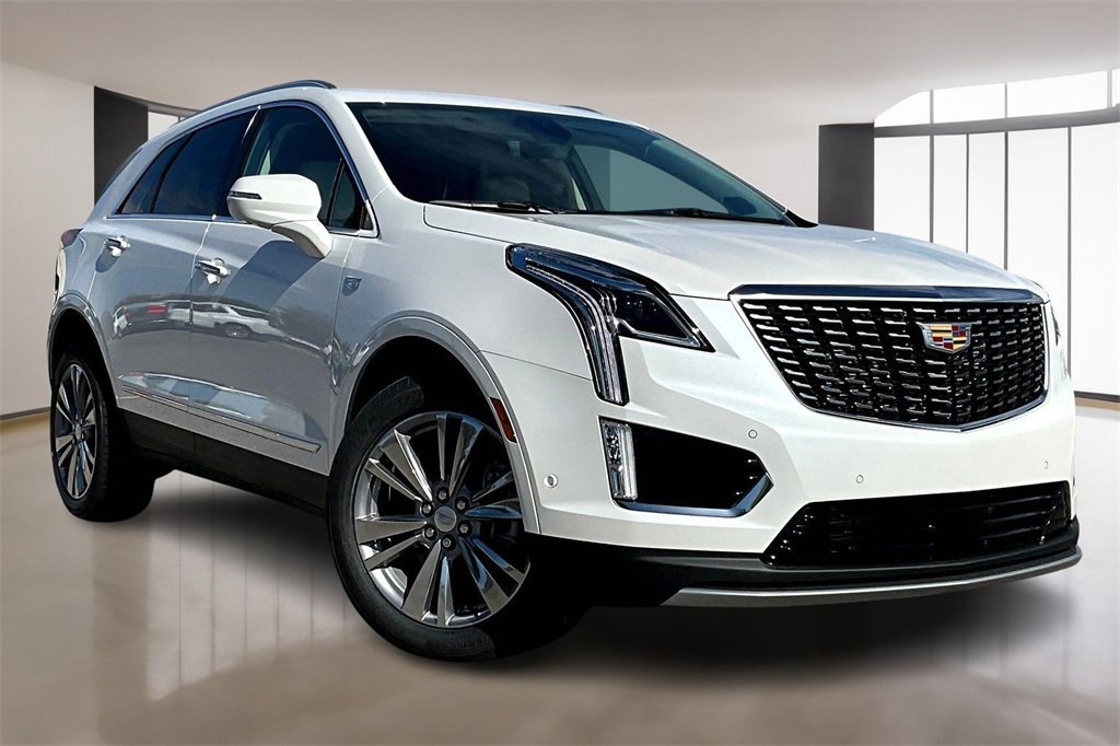 2026 Cadillac XT5 Premium Luxury photo 2