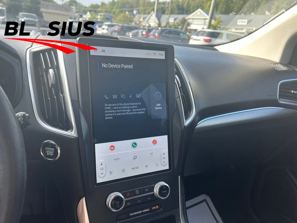2023 Ford Edge Titanium photo 26