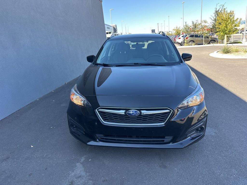2018 Subaru Impreza 2.0i Premium photo 2